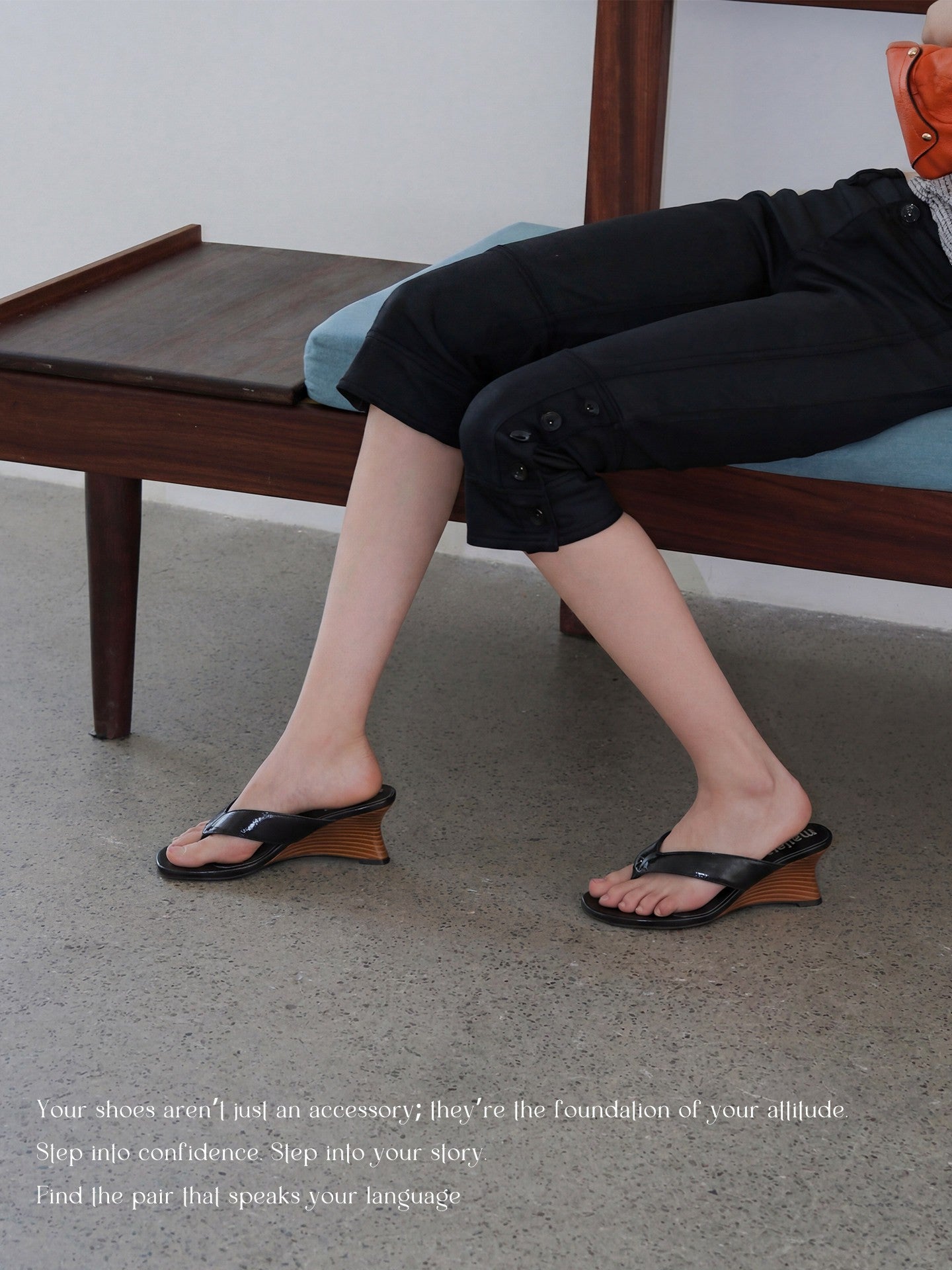 Vintage Oil-Waxed Leather Wood Grain Wedge Sandals