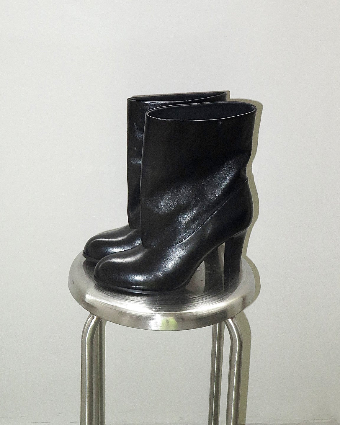 Round Toe Block Heel Ankle Boots