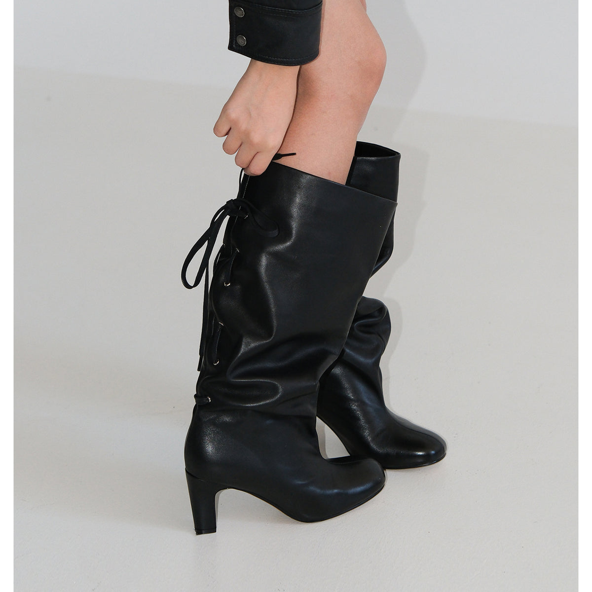 Handmade Slouch Rear Lacing Round Head Leather Boots